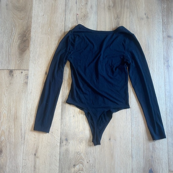 Abercrombie & Fitch soft  Black Long Sleeve Bodysuit size small Henley thong - Picture 5 of 6